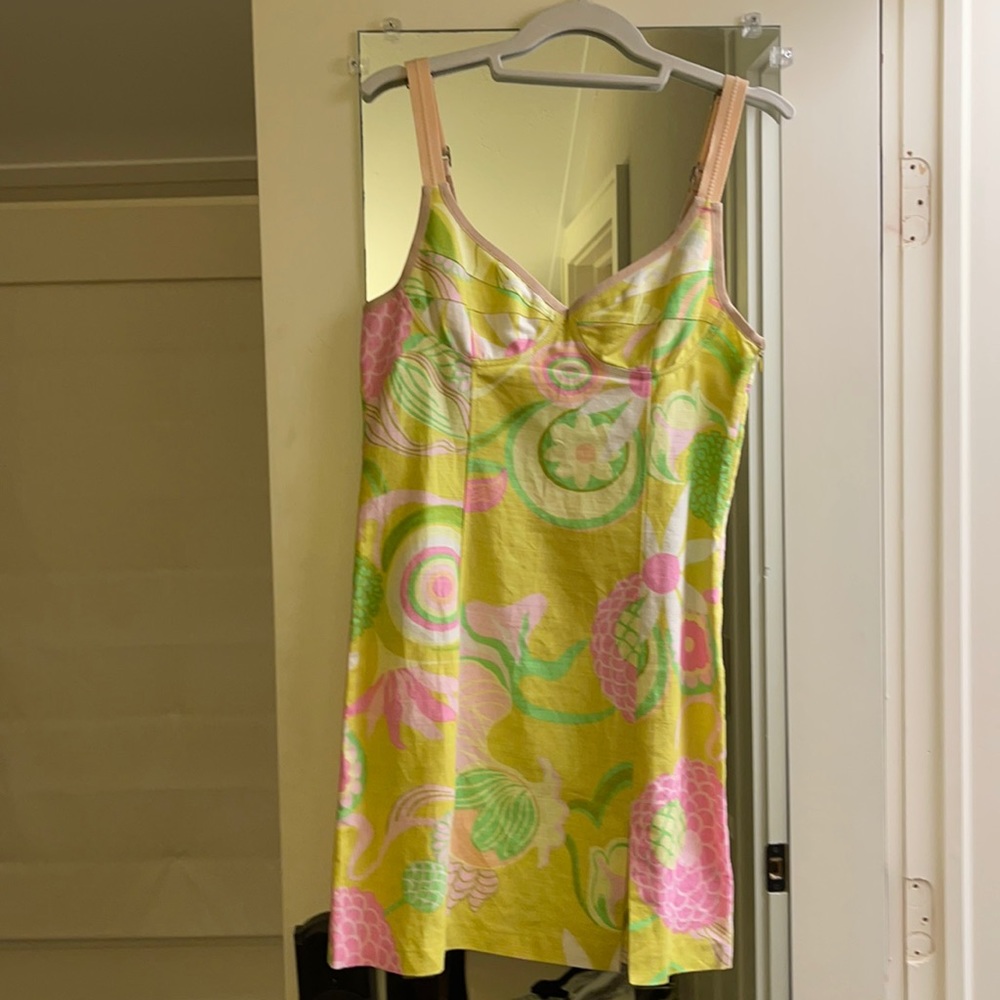 A D&G summer dress with bra straps and tags